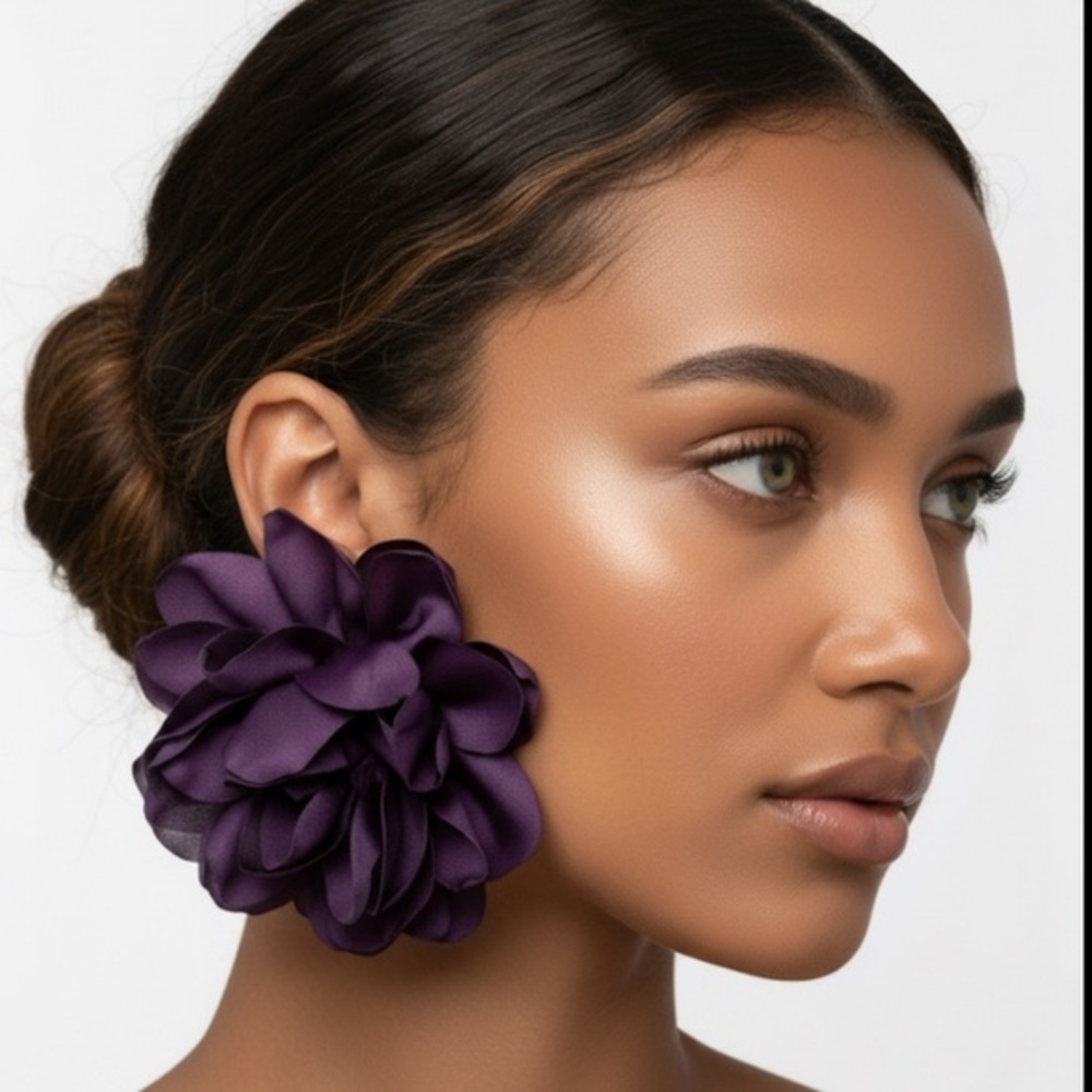 ✨NEW Elegant Purple Floral Statement Earrings